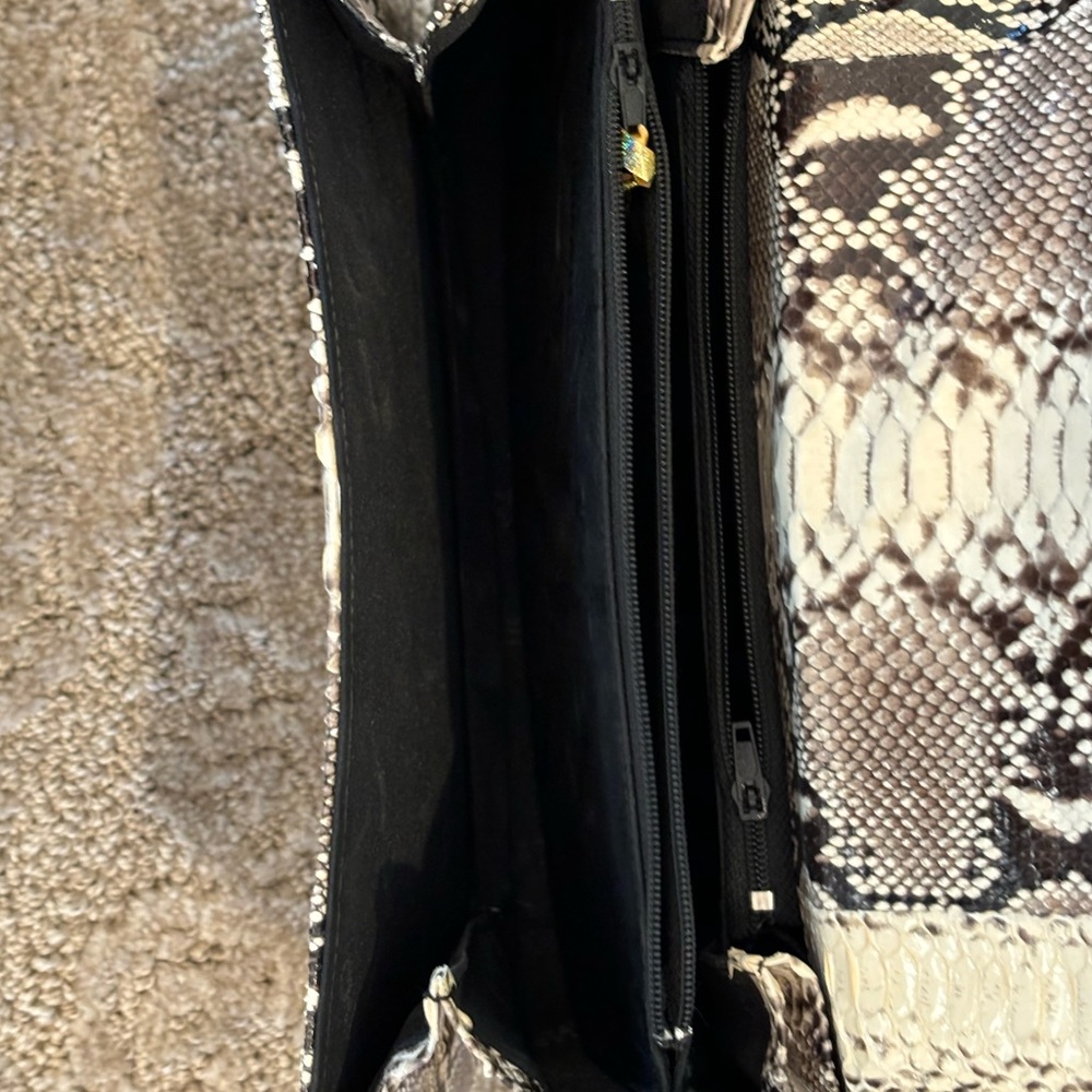 Handmade Snake Skin Shoulder Bag - Picture 14 of 15